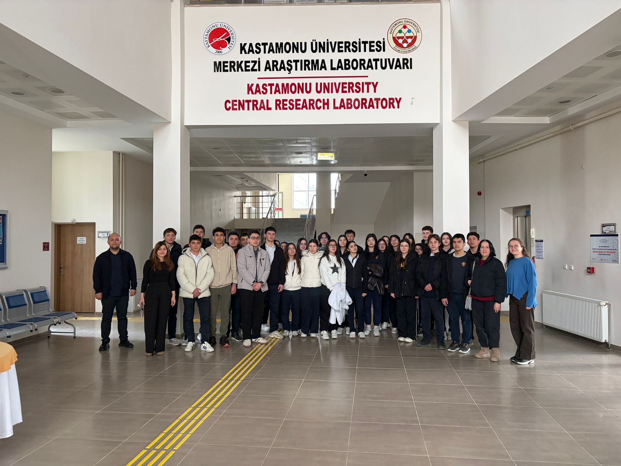 Abdurrahmanpaşa Lisesi Öğrencilerinden Laboratuvarımıza Ziyaret